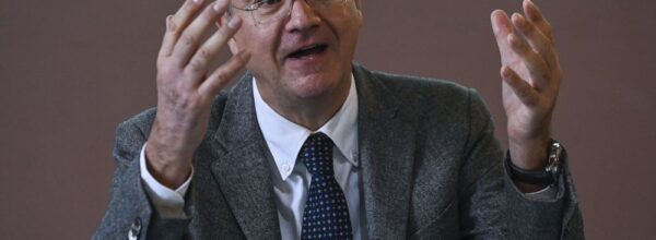 IL MINISTRO VALDITARA PRESENTA IL DECRETO CON CUI SI FINANZIA L’ISTITUZIONE DEL DOCENTE TUTOR E ORIETATORE DAL 1.9.2023